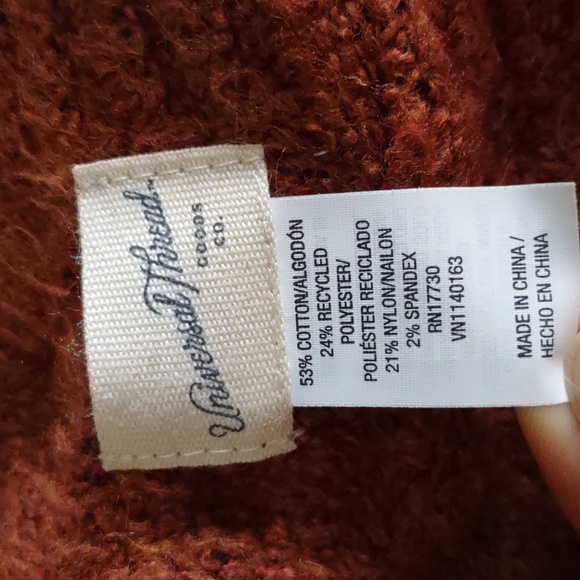 NWT Universal Thread OS Rust Cableknit Scarf - Picture 2 of 9